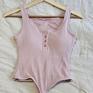 Henley bodysuit Klassy Network small pink